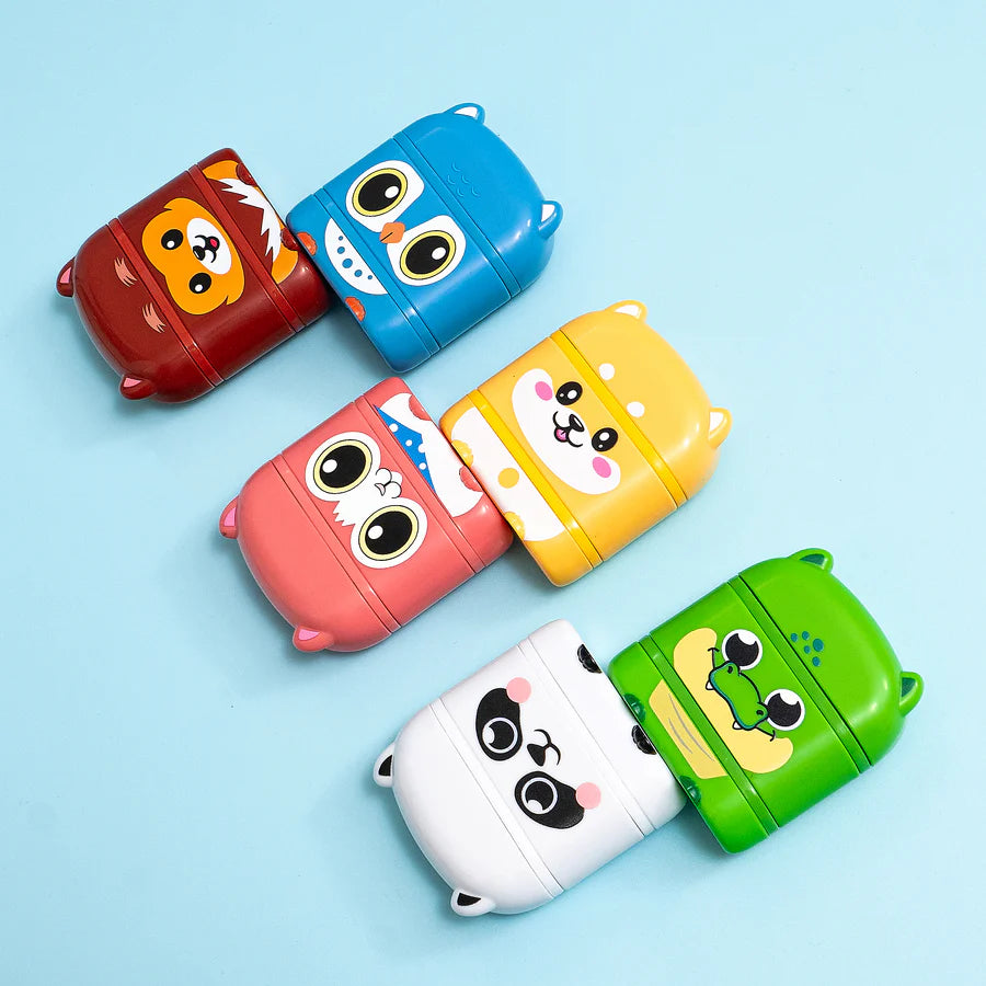 KidTimbro 2.0™ - Personalisierter Namensstempel - Weiße + schwarze Tinte (NEU)